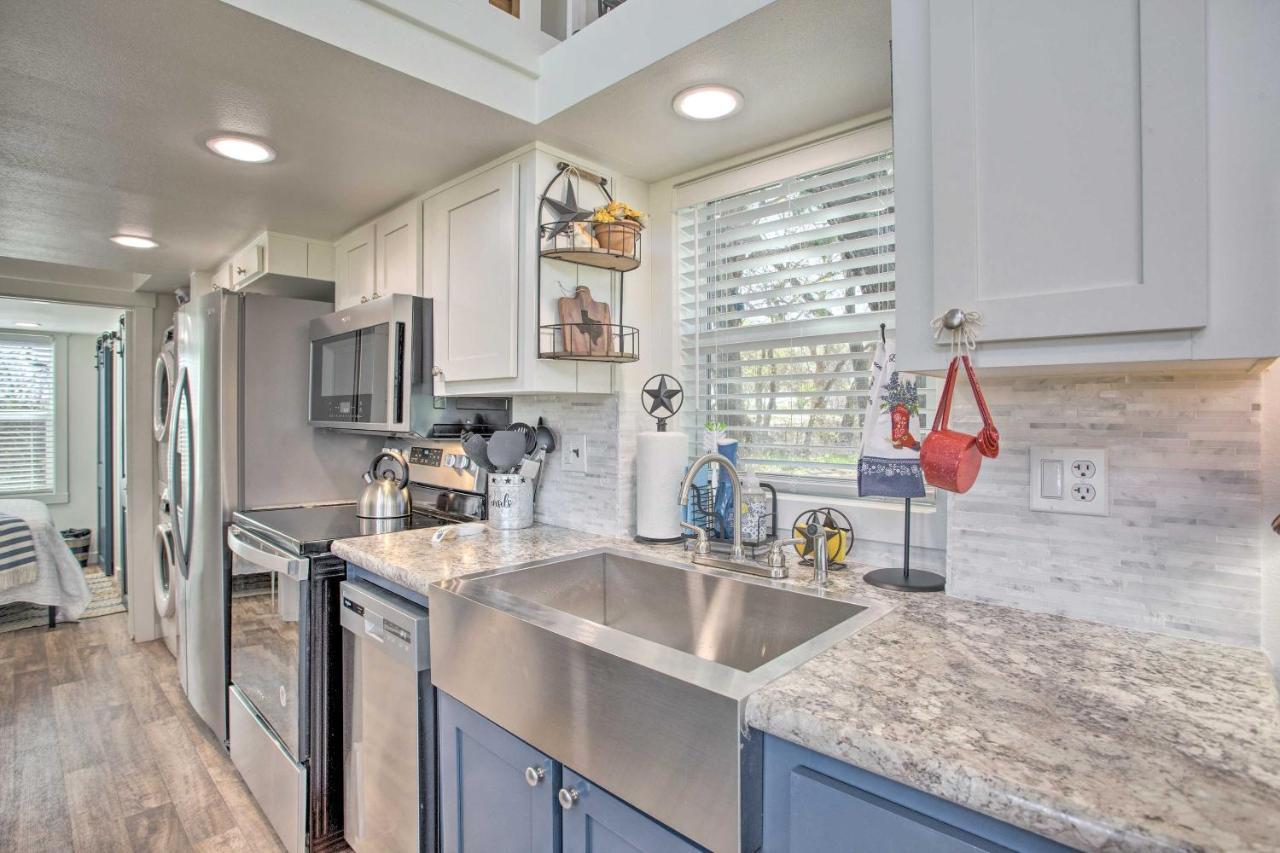 Cozy Mckinney Tiny Home With Porch And Fire Pit! Ngoại thất bức ảnh