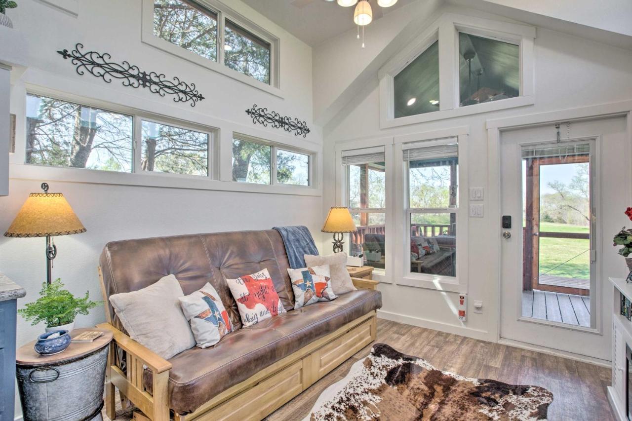 Cozy Mckinney Tiny Home With Porch And Fire Pit! Ngoại thất bức ảnh